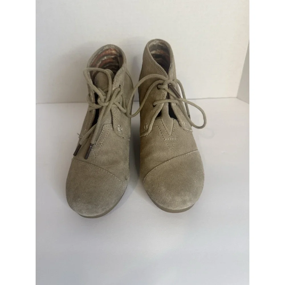 Toms taupe suede